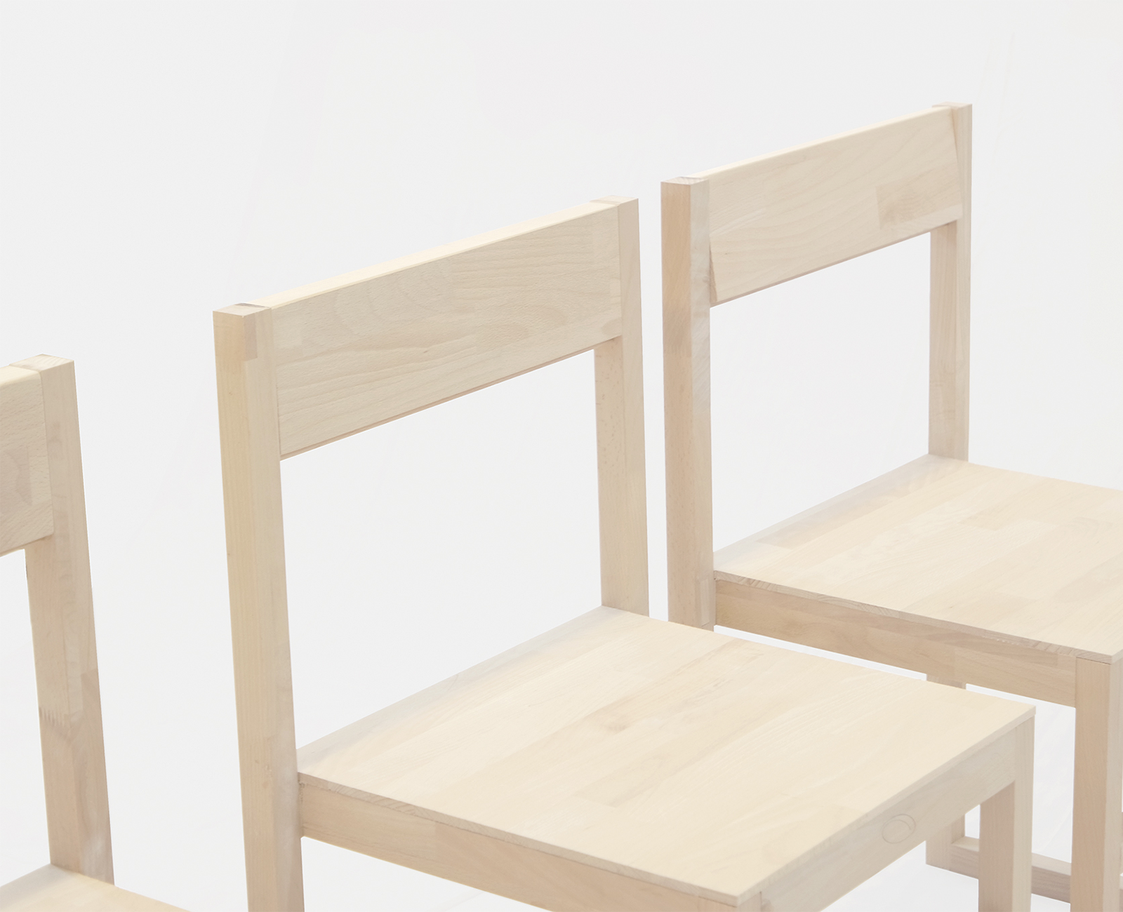 Rjr wooden chair